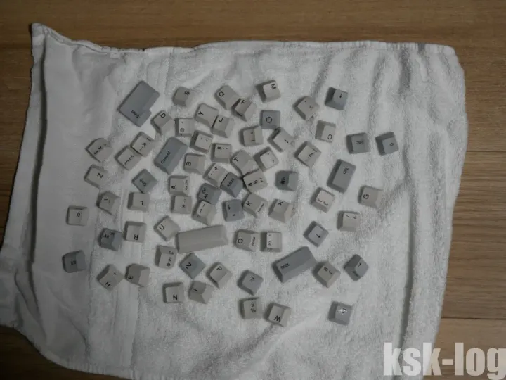 HHKB Professional JP Type-Sのキートップを外して洗浄・清掃しましたのサムネイル