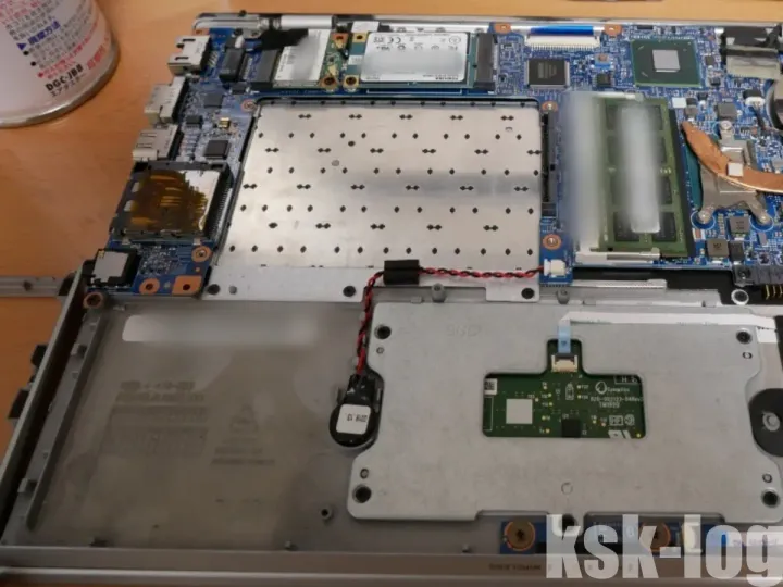 Vaio T11(SVT1113AJ)の分解清掃のサムネイル